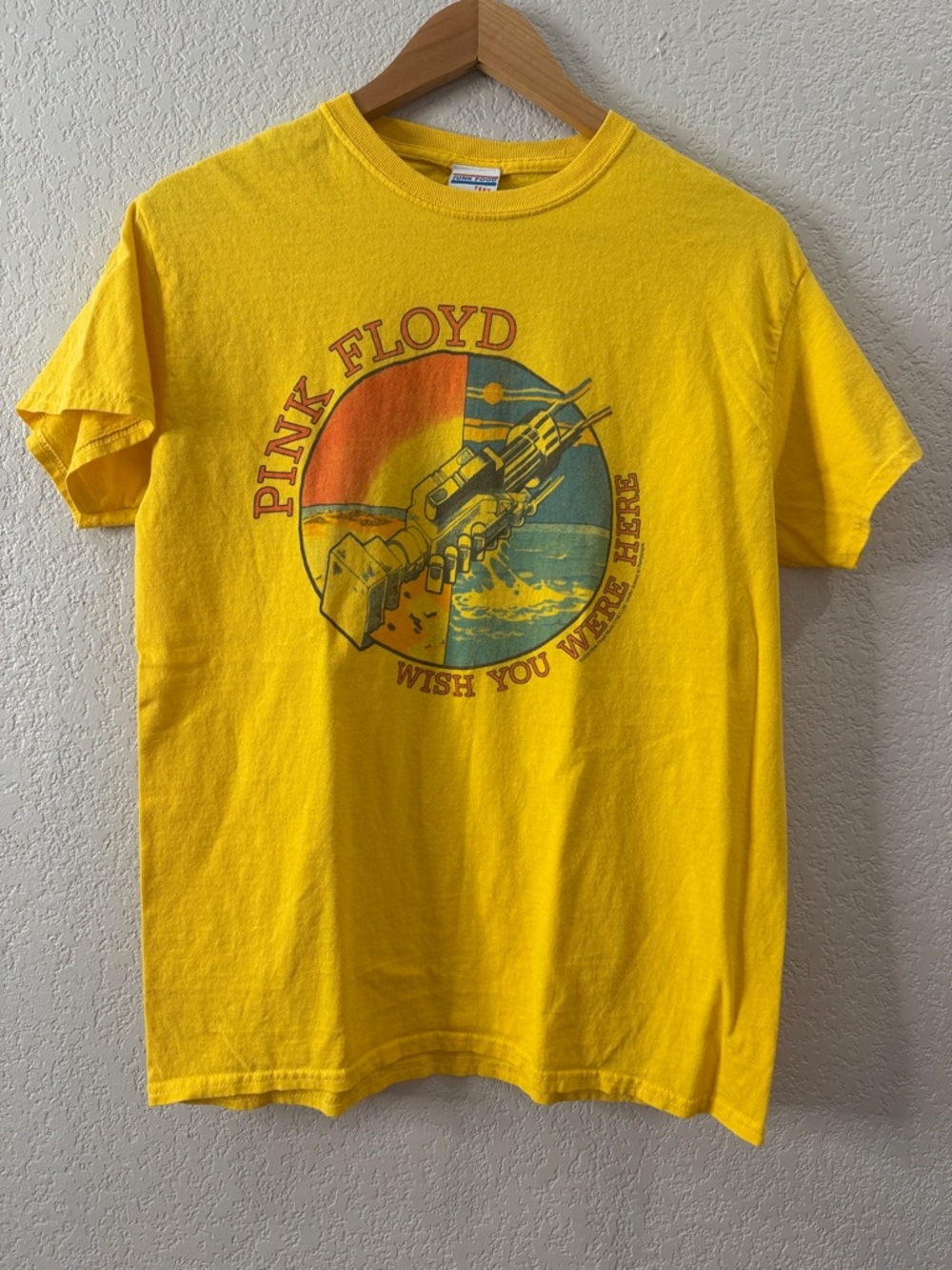 Junk Food Tees Pink Floyd Yellow Graphic 'Wish You Were Here' Short Sleeve Tee